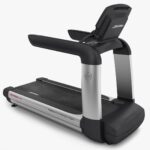 Life Fitness Commercial Treadmill Heavy Duty - Image 7